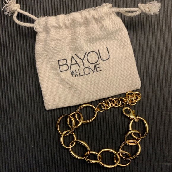 Bayou- Oval Link Bracelet - Picture 2 of 3